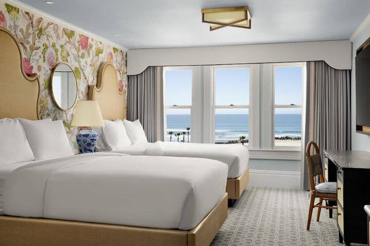 Room 47 of 193