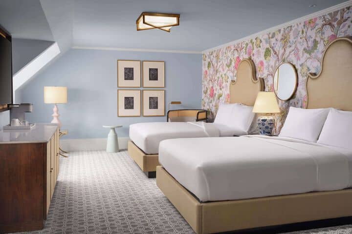 Room 35 of 193