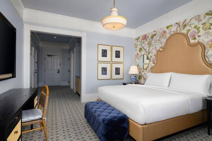 Room 50 of 193