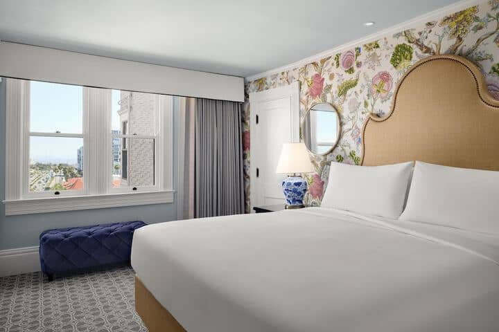 Room 55 of 193